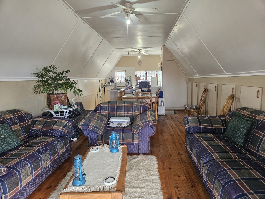 4 Bedroom Property for Sale in Wavecrest Eastern Cape